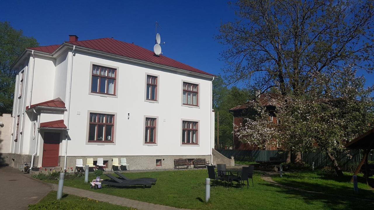 Villa Meri Apartments Parnu Exterior photo